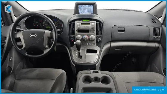 HYUNDAI STAREX 12-SEATER WAGON