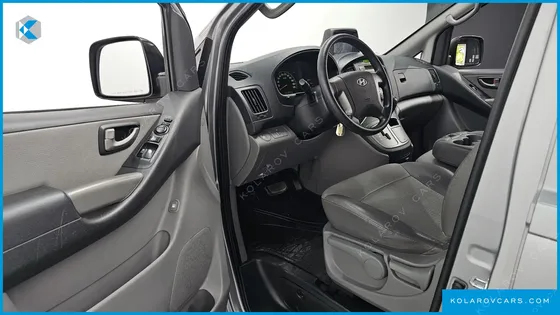 HYUNDAI STAREX 12-SEATER WAGON
