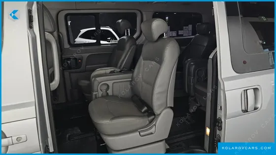 HYUNDAI STAREX 12-SEATER WAGON
