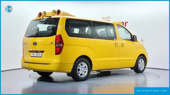 HYUNDAI STAREX GUARD CAR OF CHILDREN