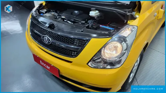 HYUNDAI STAREX GUARD CAR OF CHILDREN