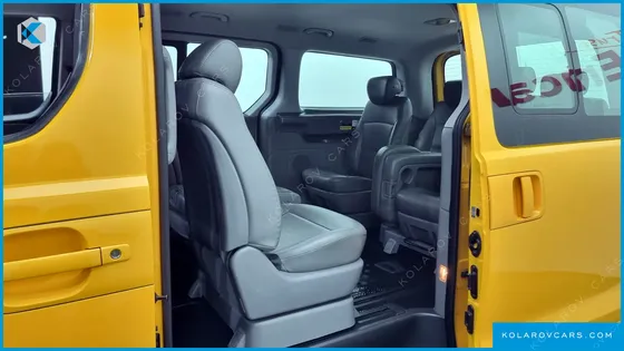 HYUNDAI STAREX GUARD CAR OF CHILDREN
