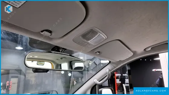 HYUNDAI STAREX GUARD CAR OF CHILDREN