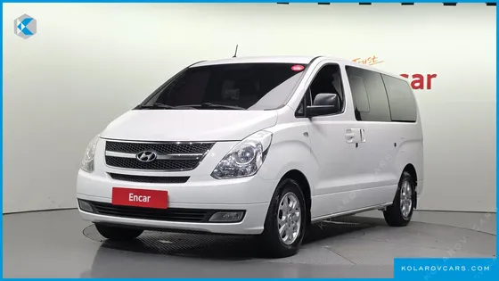 HYUNDAI STAREX 5-SEATER VAN