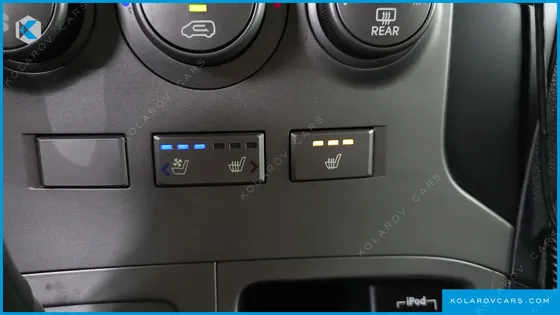 HYUNDAI STAREX 5-SEATER VAN