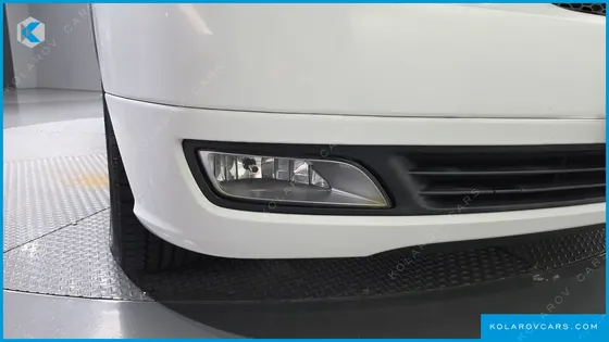 HYUNDAI STAREX 5-SEATER VAN