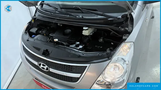 HYUNDAI STAREX 12-SEATER WAGON