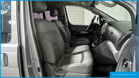 HYUNDAI STAREX 12-SEATER WAGON