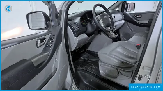 HYUNDAI STAREX 12-SEATER WAGON