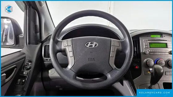 HYUNDAI STAREX 12-SEATER WAGON