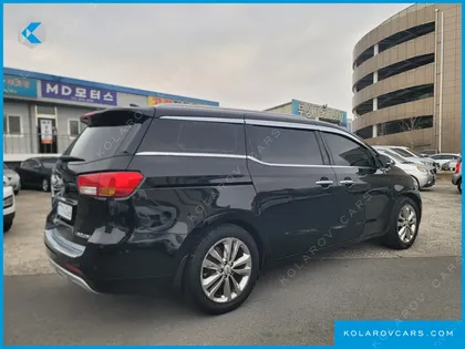 KIA CARNIVAL 7-SEATER LIMOUSINE