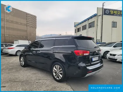 KIA CARNIVAL 7-SEATER LIMOUSINE