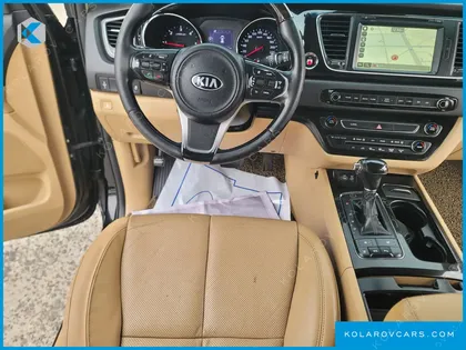 KIA CARNIVAL 7-SEATER LIMOUSINE
