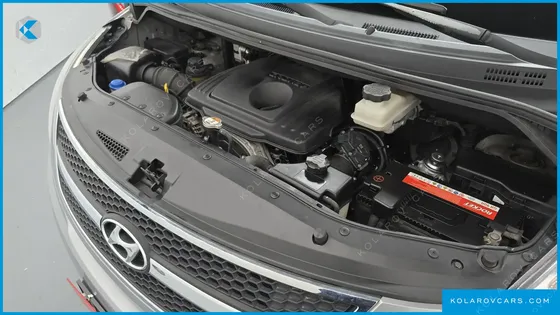 HYUNDAI STAREX 12-SEATER WAGON