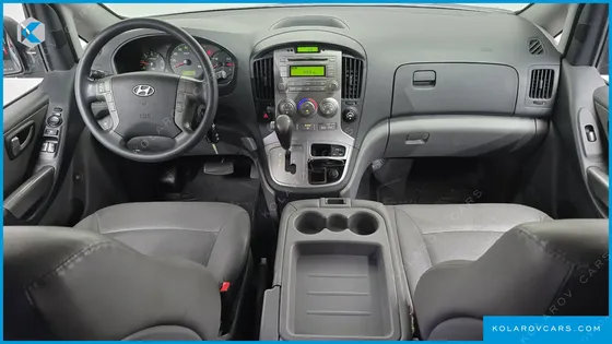 HYUNDAI STAREX 12-SEATER WAGON