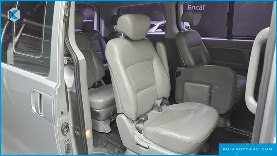 HYUNDAI STAREX 12-SEATER WAGON