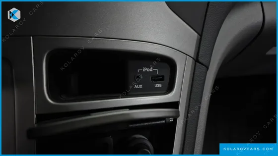 HYUNDAI STAREX 12-SEATER WAGON