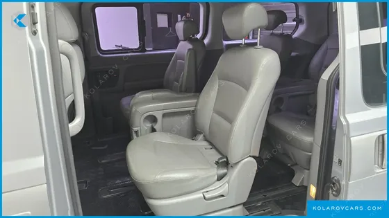 HYUNDAI STAREX 12-SEATER WAGON