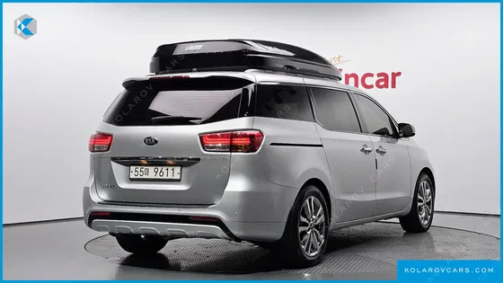 KIA CARNIVAL 9-SEATER NOBLESSE