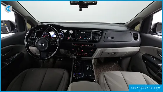 KIA CARNIVAL 9-SEATER NOBLESSE