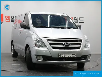 HYUNDAI STAREX 3-SEATER VAN