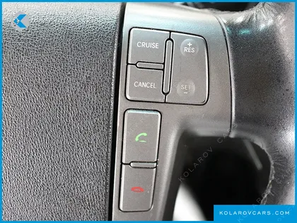 HYUNDAI STAREX 3-SEATER VAN