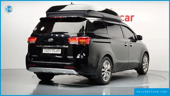 KIA CARNIVAL 9-SEATER HI-LIMOUSINE