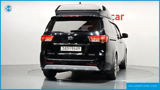KIA CARNIVAL 9-SEATER HI-LIMOUSINE