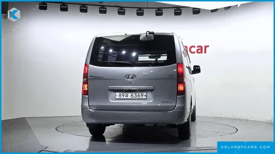 HYUNDAI STAREX 3-SEATER VAN
