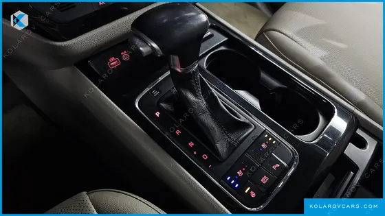 KIA CARNIVAL 11-SEATER PRESTIGE