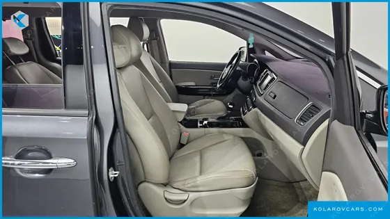 KIA CARNIVAL 11-SEATER PRESTIGE
