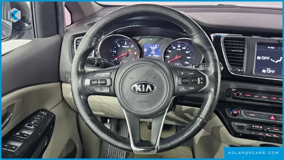 KIA CARNIVAL 11-SEATER PRESTIGE