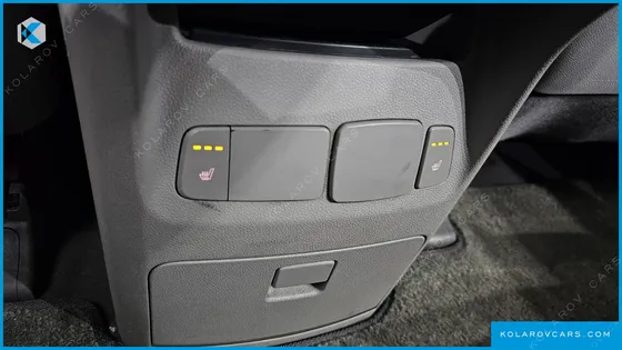 KIA CARNIVAL 11-SEATER PRESTIGE