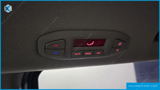 KIA CARNIVAL 11-SEATER PRESTIGE