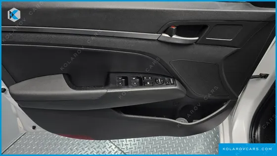 HYUNDAI ELANTRA (AVANTE) 1.6 GDI SMART