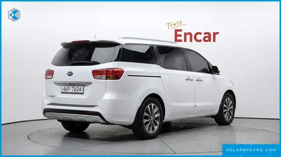 KIA CARNIVAL 9-SEATER LUXURY