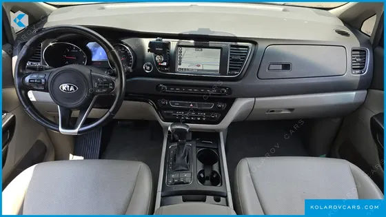 KIA CARNIVAL 9-SEATER LUXURY