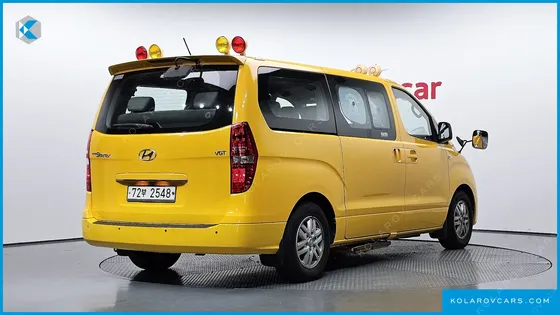 HYUNDAI STAREX GUARD CAR OF CHILDREN