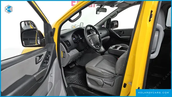 HYUNDAI STAREX GUARD CAR OF CHILDREN