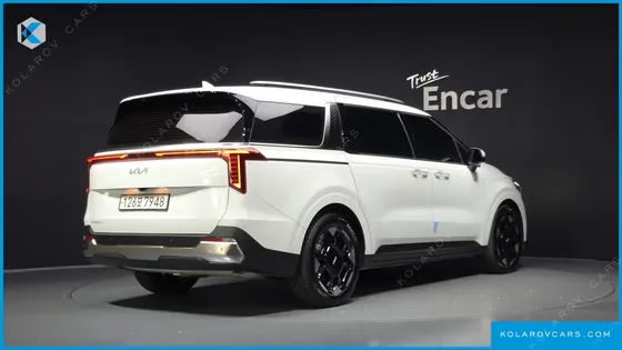 KIA CARNIVAL DIESEL 9-SEATER NOBLESSE