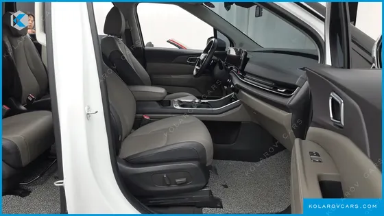 KIA CARNIVAL DIESEL 9-SEATER NOBLESSE