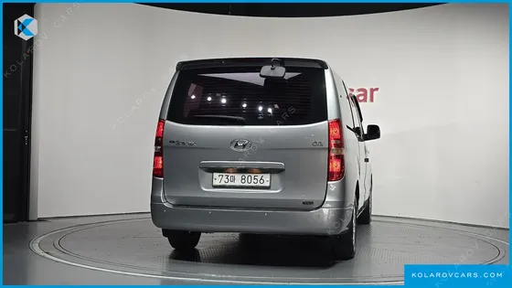 HYUNDAI STAREX 12-SEATER WAGON