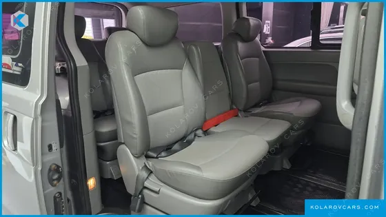 HYUNDAI STAREX 12-SEATER WAGON