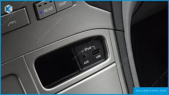 HYUNDAI STAREX 12-SEATER WAGON
