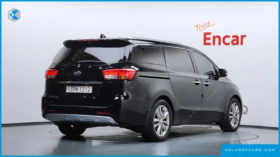 KIA CARNIVAL 9-SEATER PRESTIGE