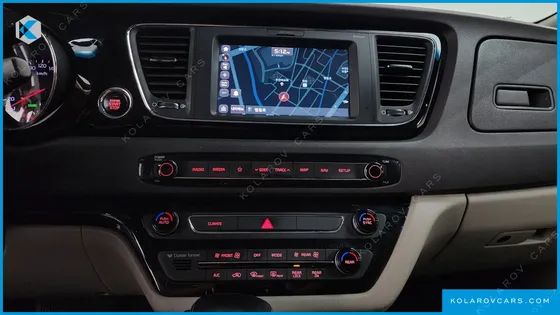 KIA CARNIVAL 9-SEATER PRESTIGE