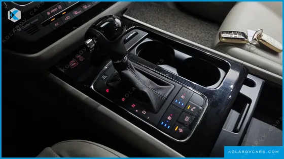 KIA CARNIVAL 9-SEATER PRESTIGE