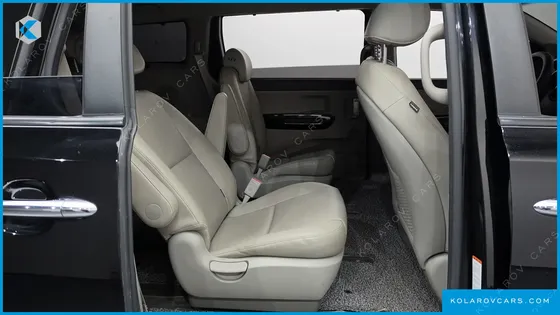 KIA CARNIVAL 9-SEATER PRESTIGE