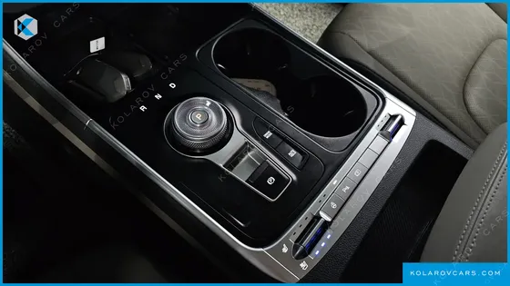 KIA CARNIVAL HEV 9 SEATER PRESTIGE