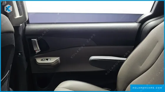 KIA CARNIVAL HEV 9 SEATER PRESTIGE